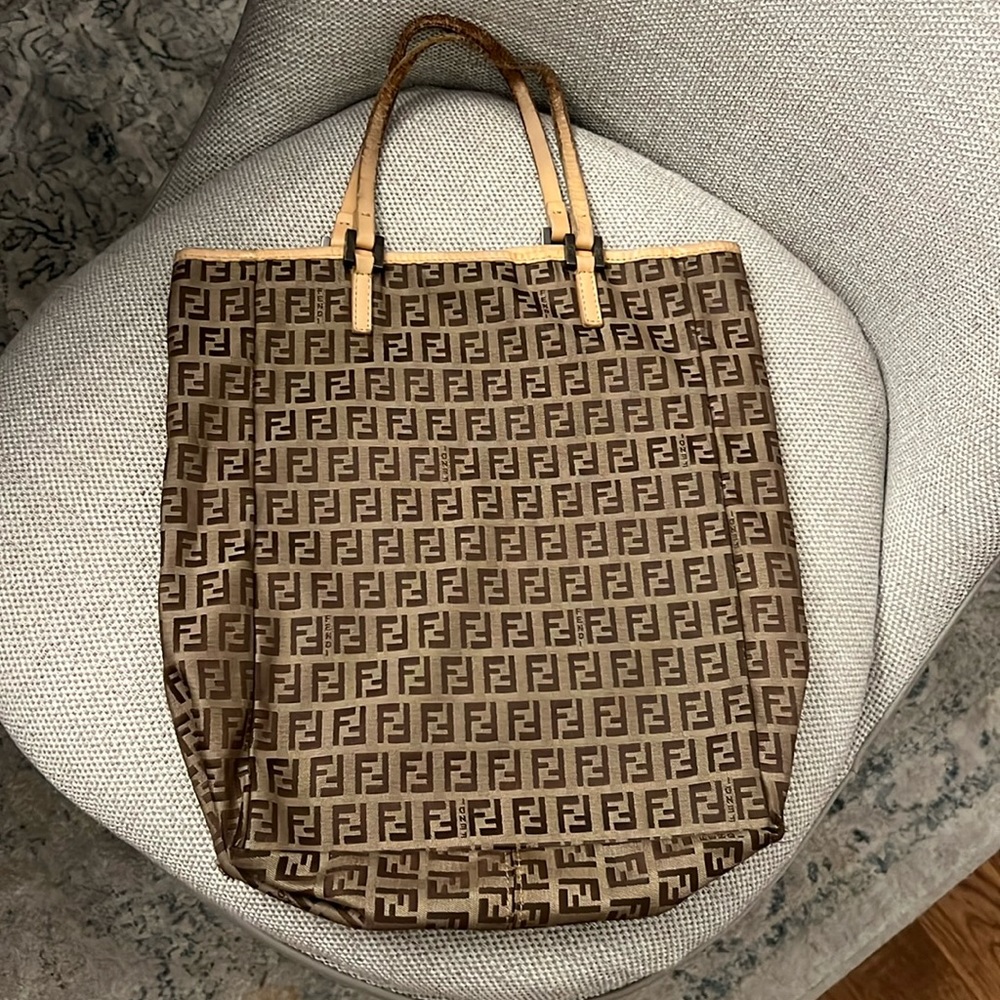 FENDI TOTE